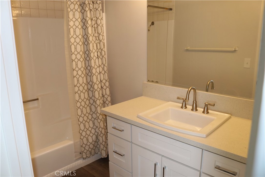 Lantern Village Central (LDC) - Residential Lease