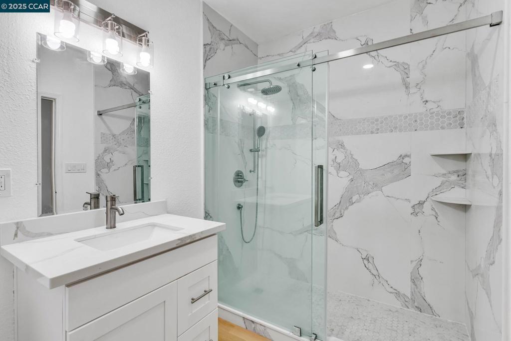 GALINDO CREEK - Residential