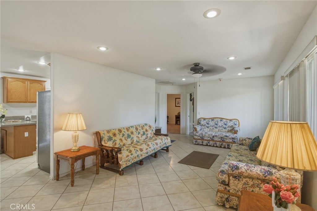 2908 Prospect