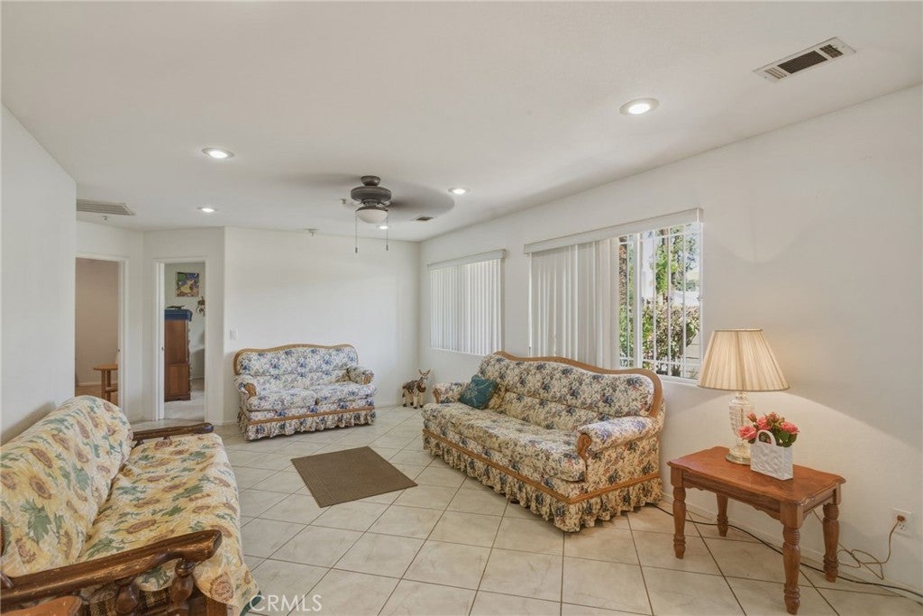 2908 Prospect