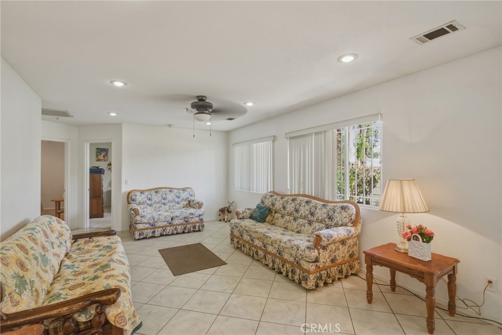 2908 Prospect