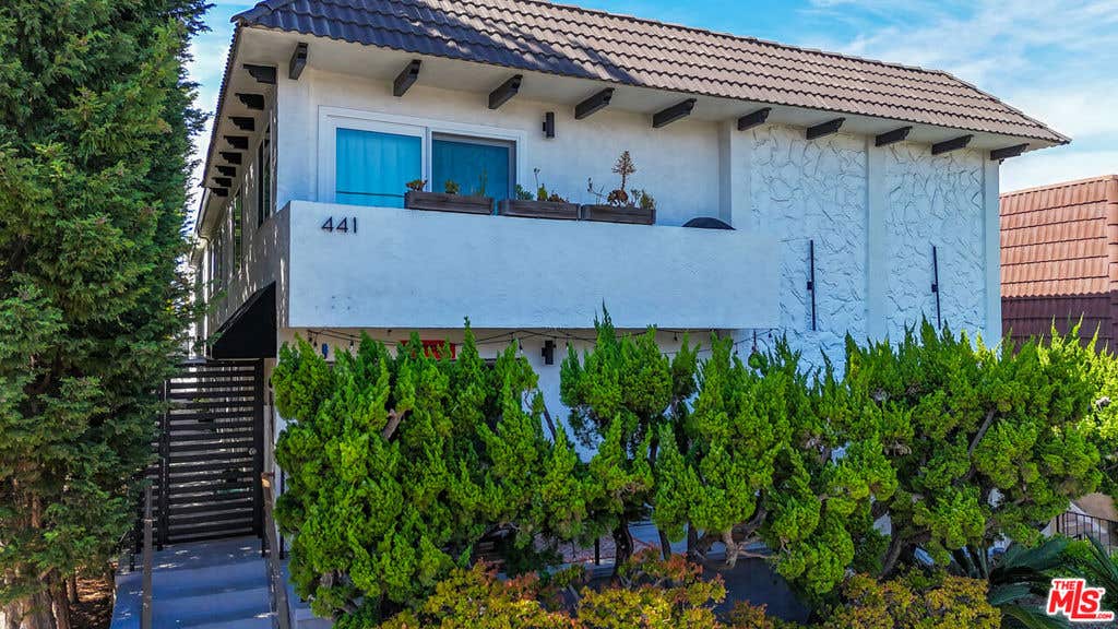 Photo of 441 Raymond Avenue #5, Santa Monica, CA 90405 (MLS # 26832545)