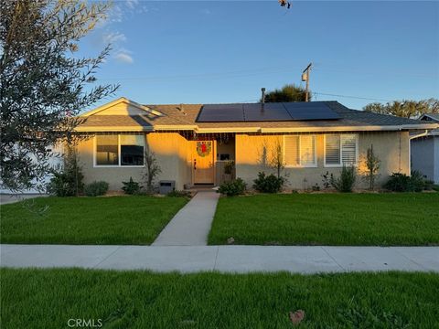 3326 Hackett Long Beach CA 90808