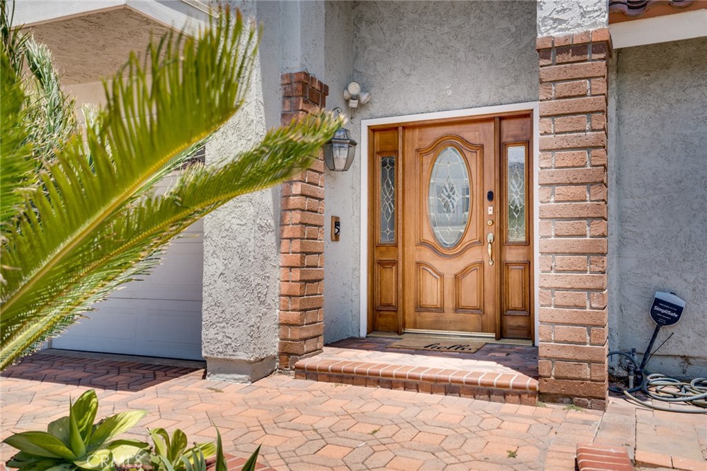 5461 Saint Mary's Cir
