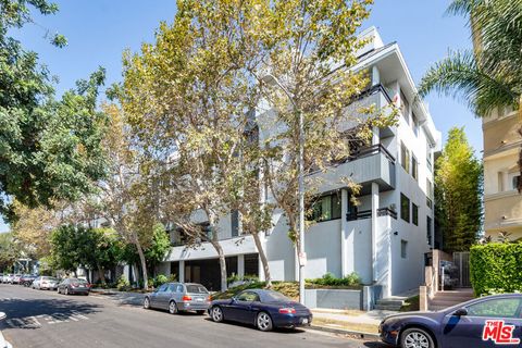 Photo of 1830 Westholme Avenue #101, Los Angeles, CA 90025 (MLS # 26854611)