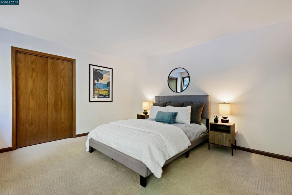 ORINDA C.C. - Residential