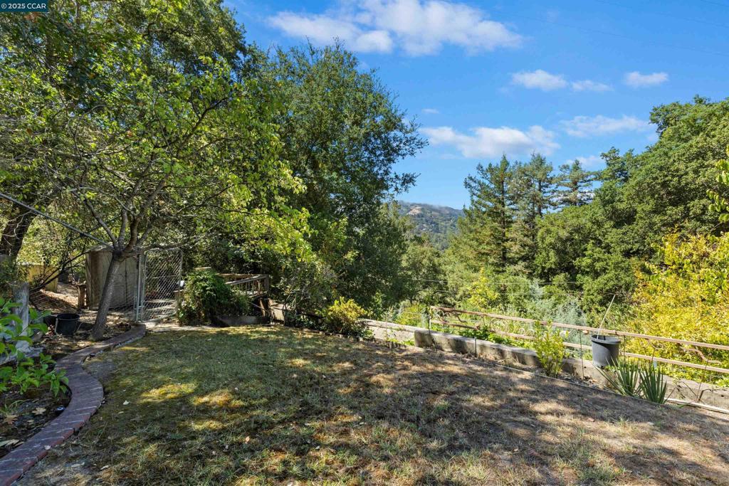 ORINDA C.C. - Residential