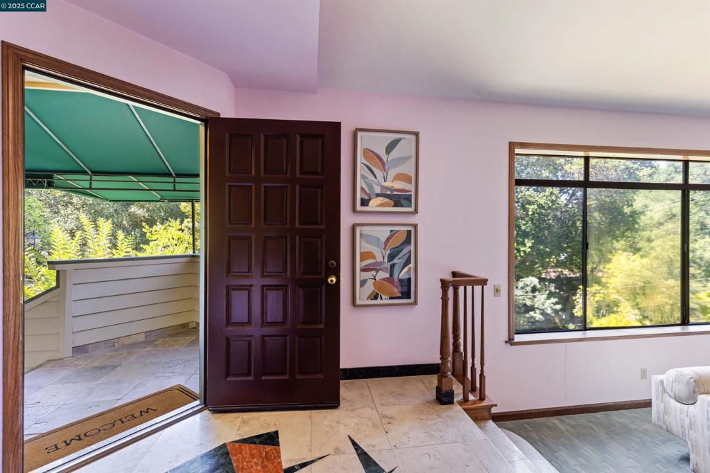 ORINDA C.C. - Residential