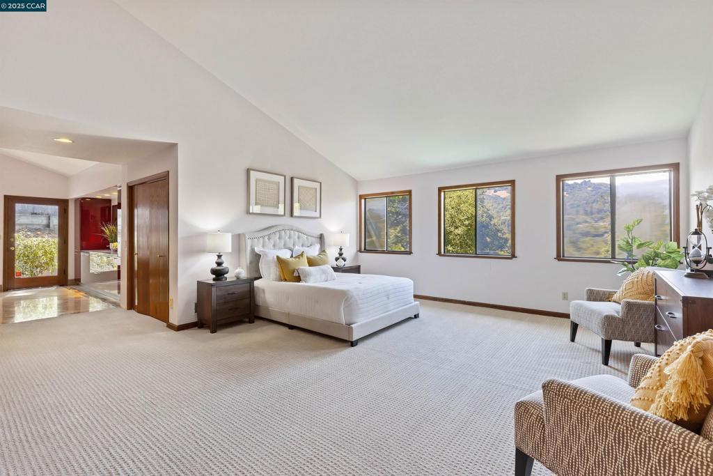 ORINDA C.C. - Residential