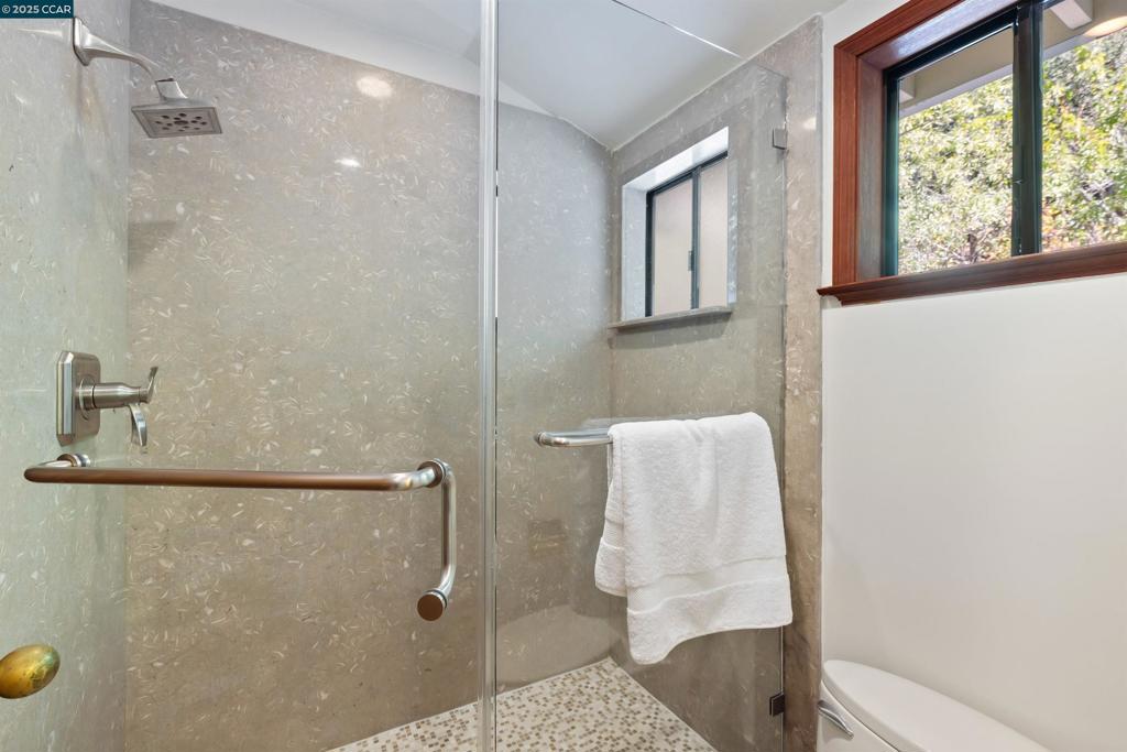 ORINDA C.C. - Residential