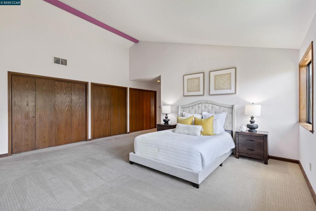 ORINDA C.C. - Residential