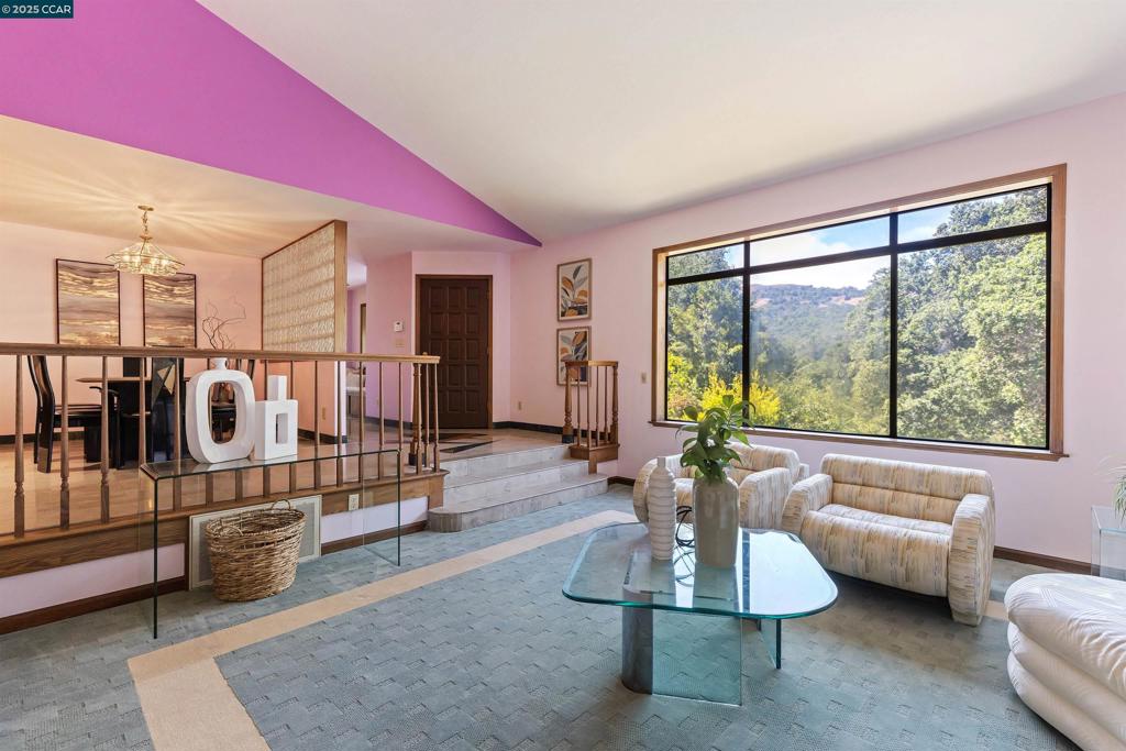 ORINDA C.C. - Residential