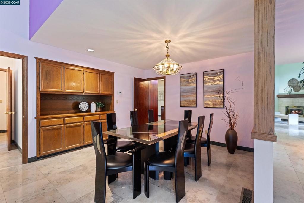 ORINDA C.C. - Residential
