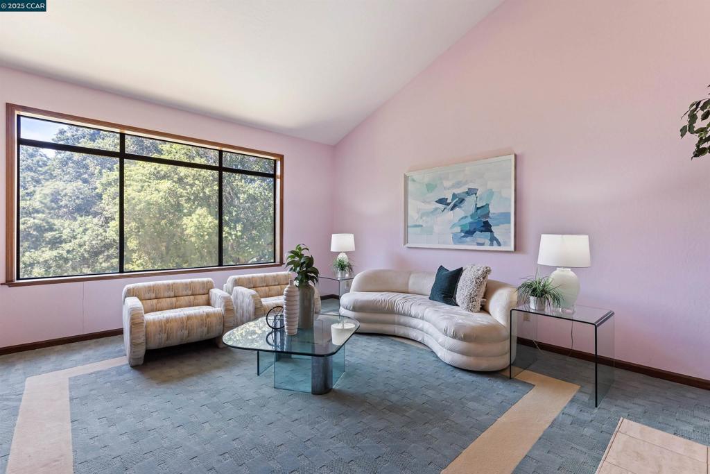 ORINDA C.C. - Residential
