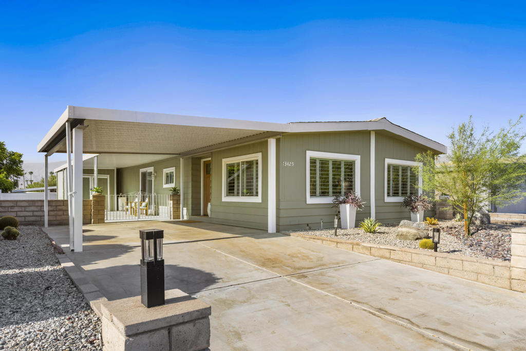 Palm Desert Greens - Manufactured In Park