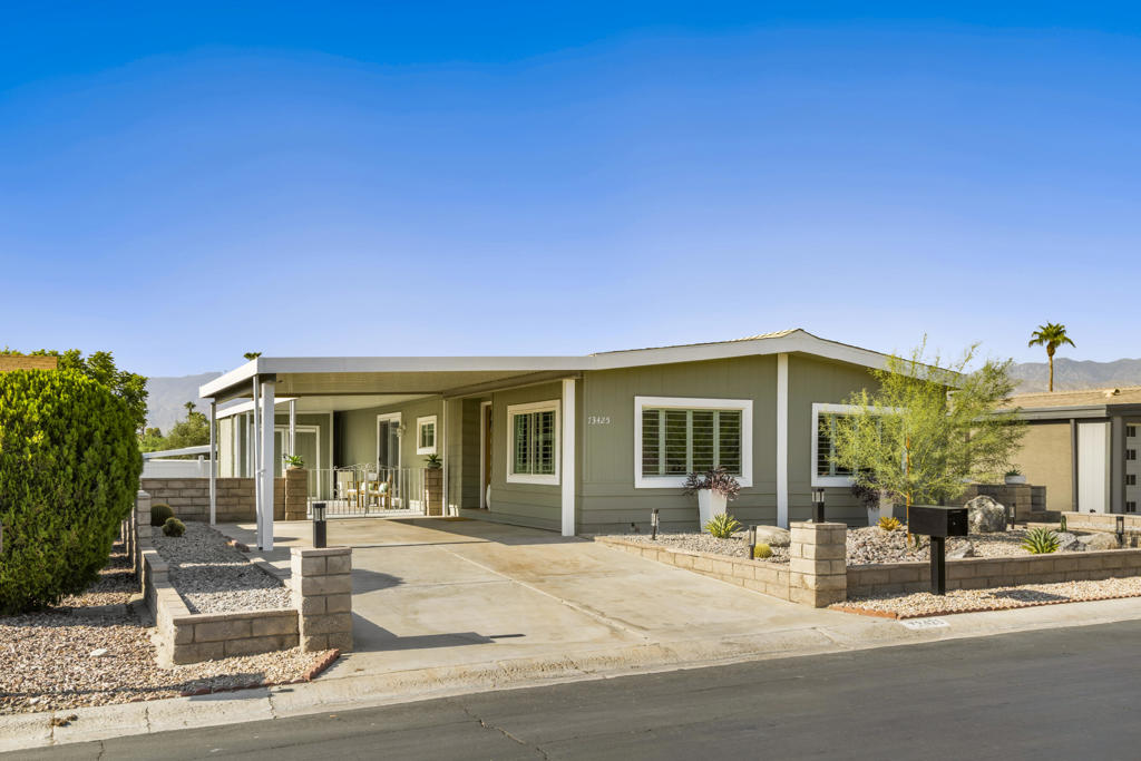 Palm Desert Greens - Manufactured In Park