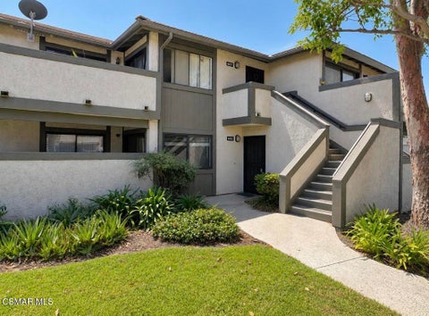 Photo of 151 Majestic Court #602, Moorpark, CA 93021 (MLS # 226004675)