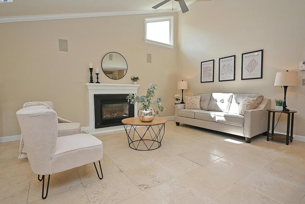368 Cardona Cir