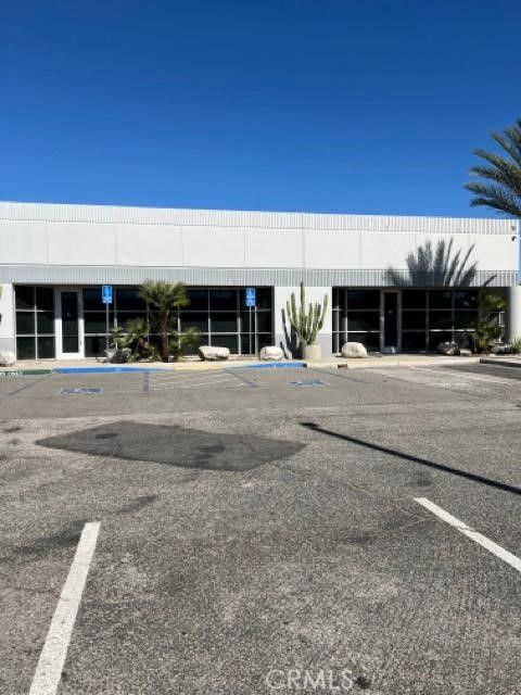 Photo of 2211 Hunts Ln, San Bernardino, CA 92408 (MLS # SW25249867) Photo of 2211 Hunts Ln, San Bernardino, CA 92408 (MLS # SW25249867)