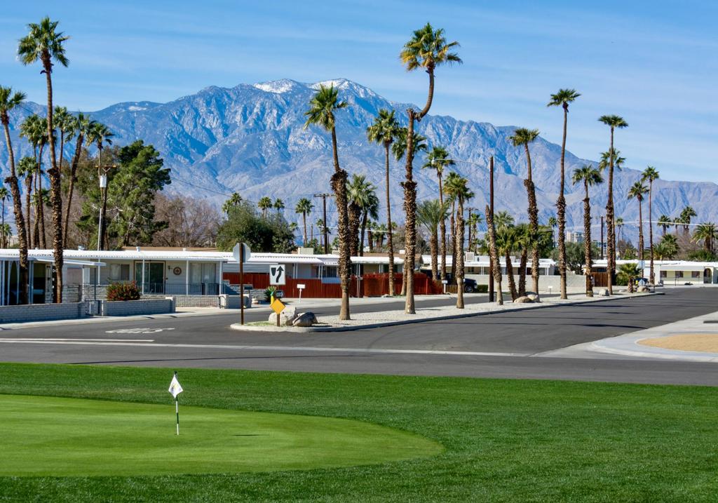 Tri Palm Estates - Manufactured In Park