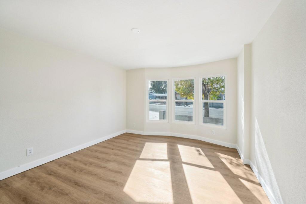 Tri Palm Estates - Manufactured In Park