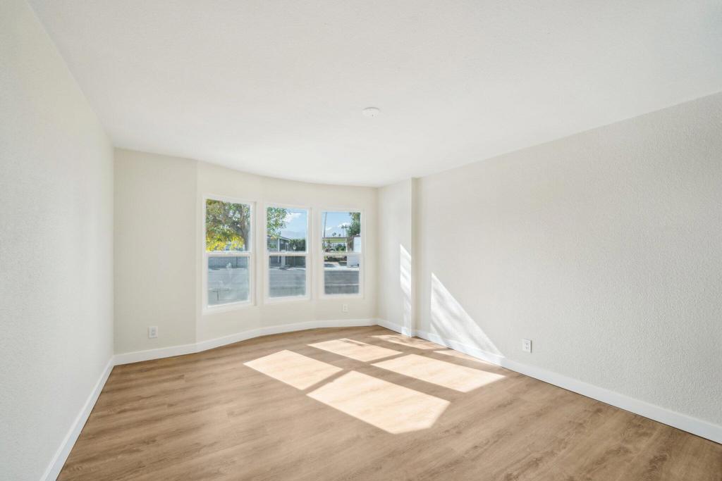 Tri Palm Estates - Manufactured In Park