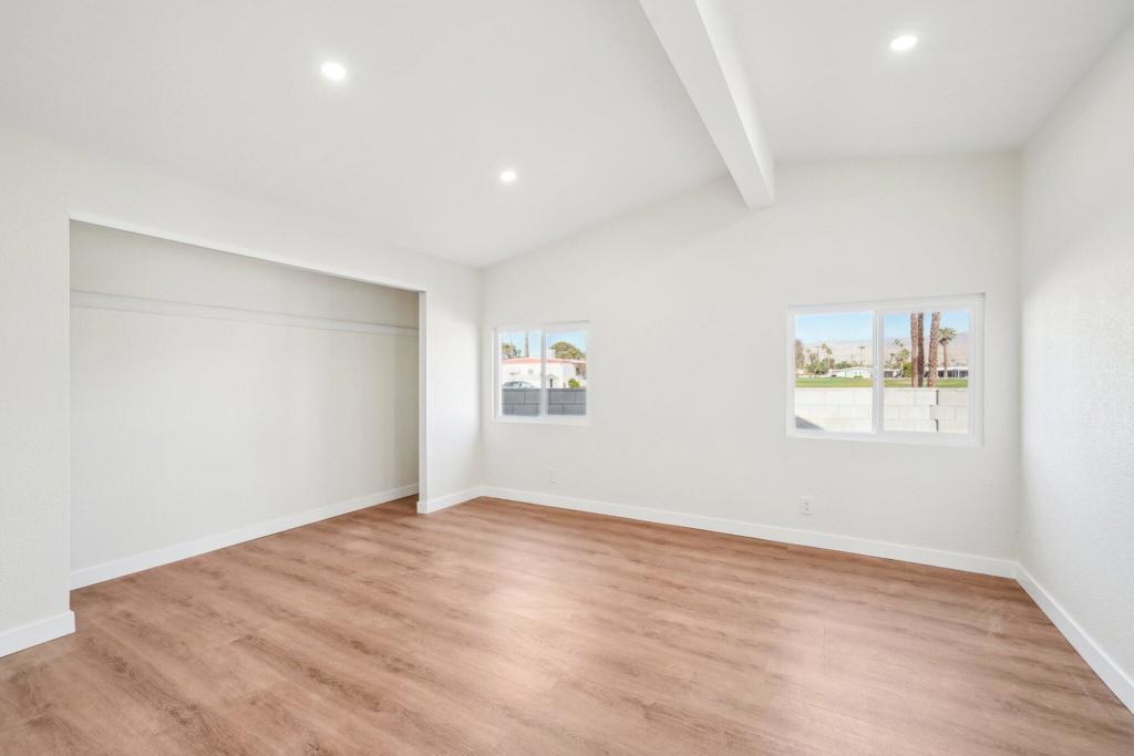 Tri Palm Estates - Manufactured In Park