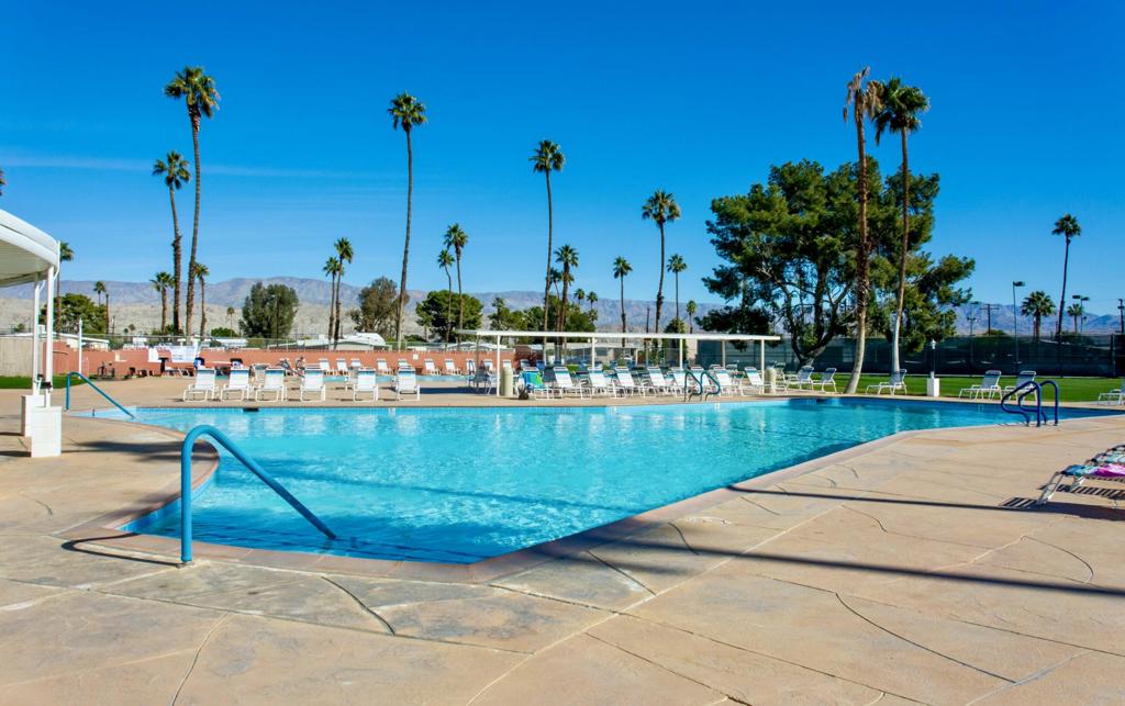 Tri Palm Estates - Manufactured In Park