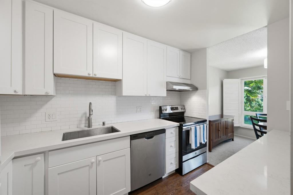 815 N Humboldt Street 304
