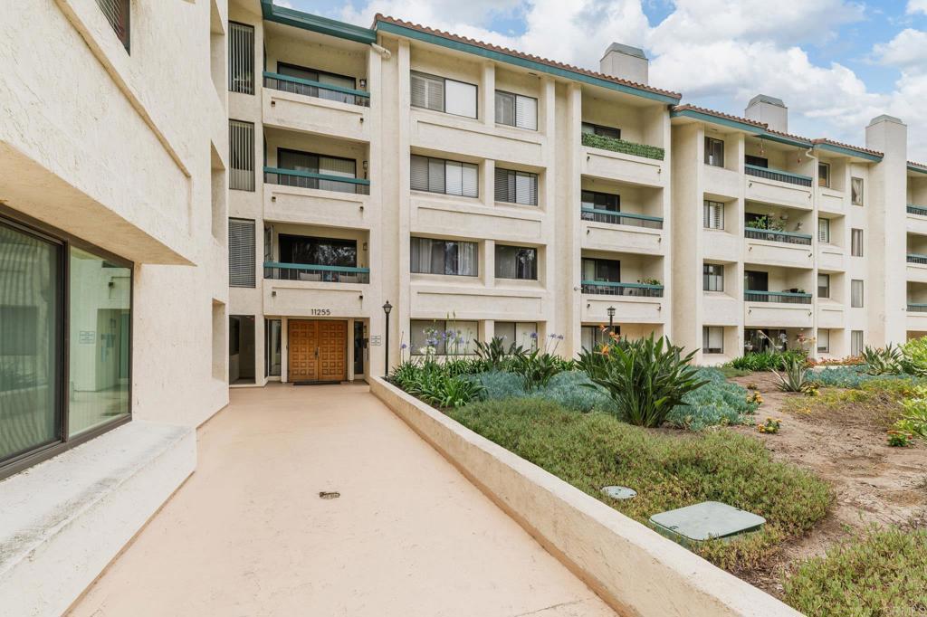 11255 Tierrasanta Boulevard 106