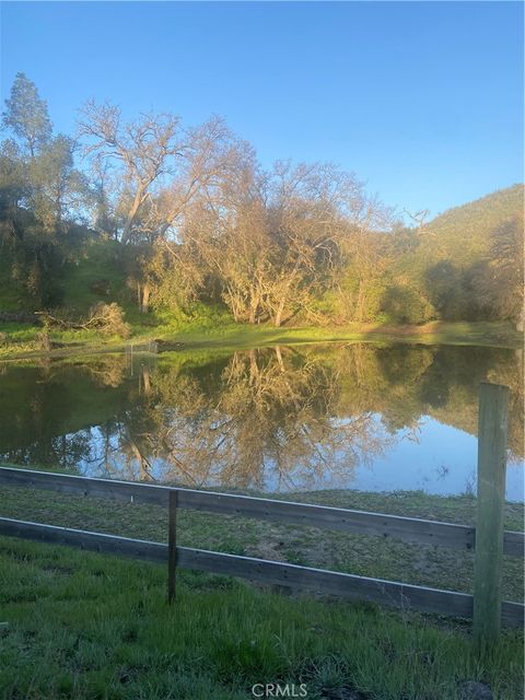 Tiny photo for 1575 Parkhill Road, Santa Margarita, CA 93453 (MLS # NS26109447)