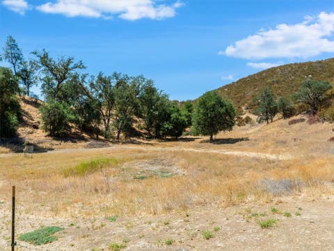 Tiny photo for 1575 Parkhill Road, Santa Margarita, CA 93453 (MLS # NS26109447)