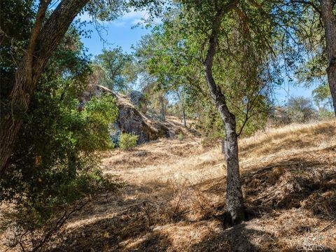 Tiny photo for 1575 Parkhill Road, Santa Margarita, CA 93453 (MLS # NS26109447)