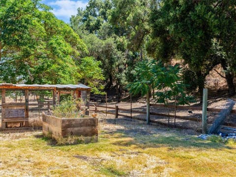 Tiny photo for 1575 Parkhill Road, Santa Margarita, CA 93453 (MLS # NS26109447)