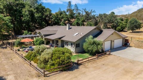 Photo of 1575 Parkhill Road, Santa Margarita, CA 93453 (MLS # NS26109447)