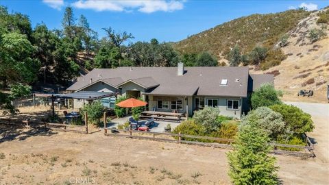 Tiny photo for 1575 Parkhill Road, Santa Margarita, CA 93453 (MLS # NS26109447)