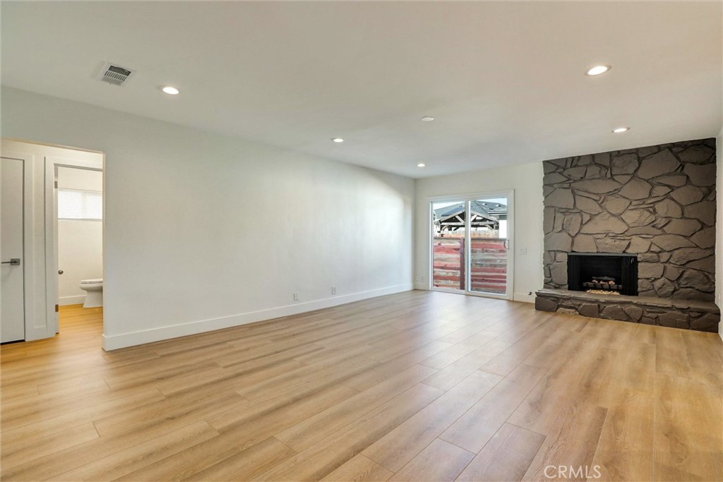 Carson Park/Long Beach (CLB) - Residential Lease