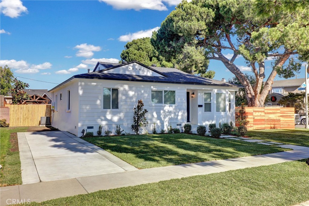 Carson Park/Long Beach (CLB) - Residential Lease