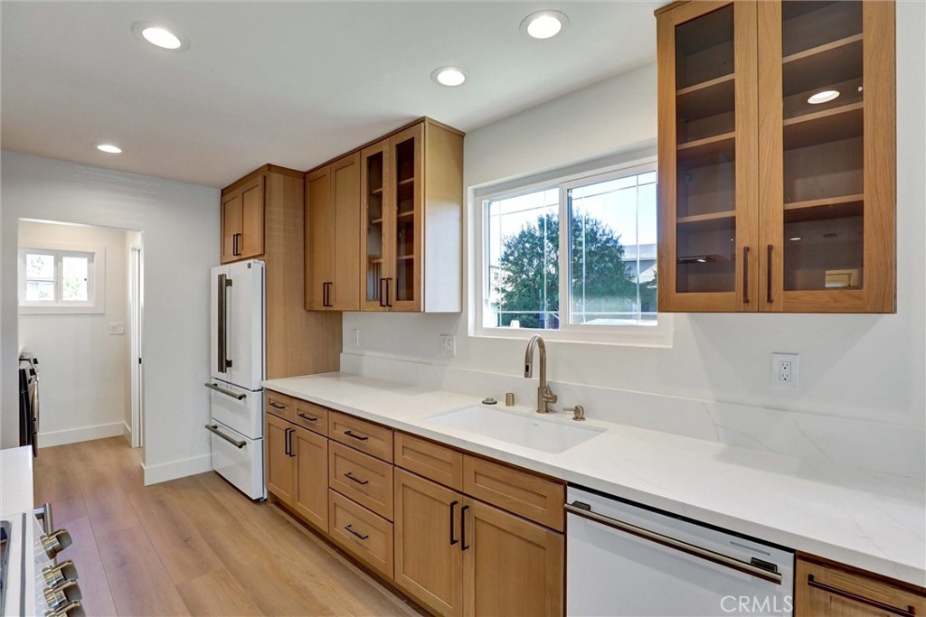 Carson Park/Long Beach (CLB) - Residential Lease