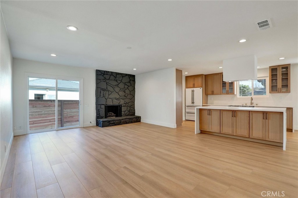 Carson Park/Long Beach (CLB) - Residential Lease