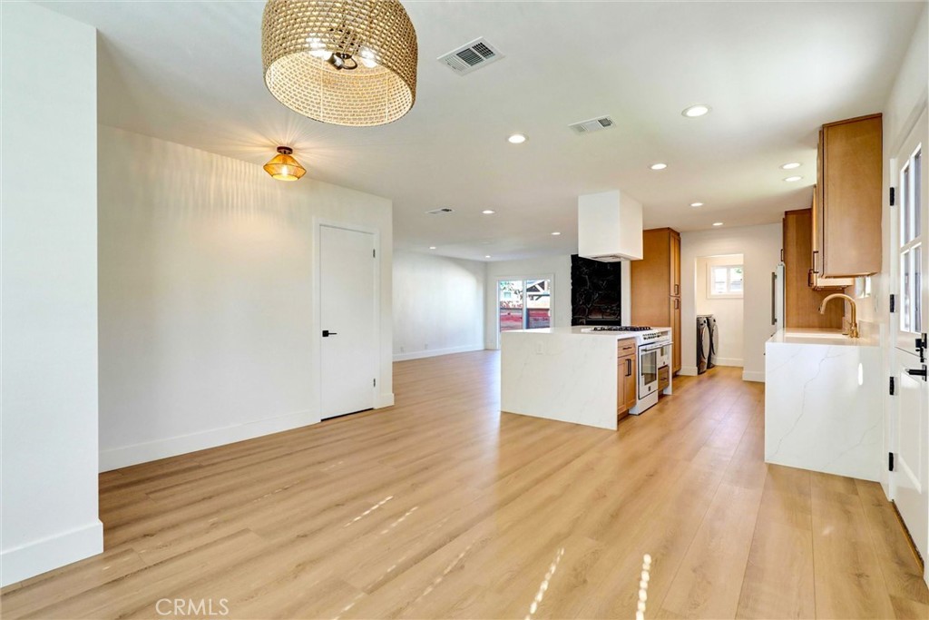 Carson Park/Long Beach (CLB) - Residential Lease