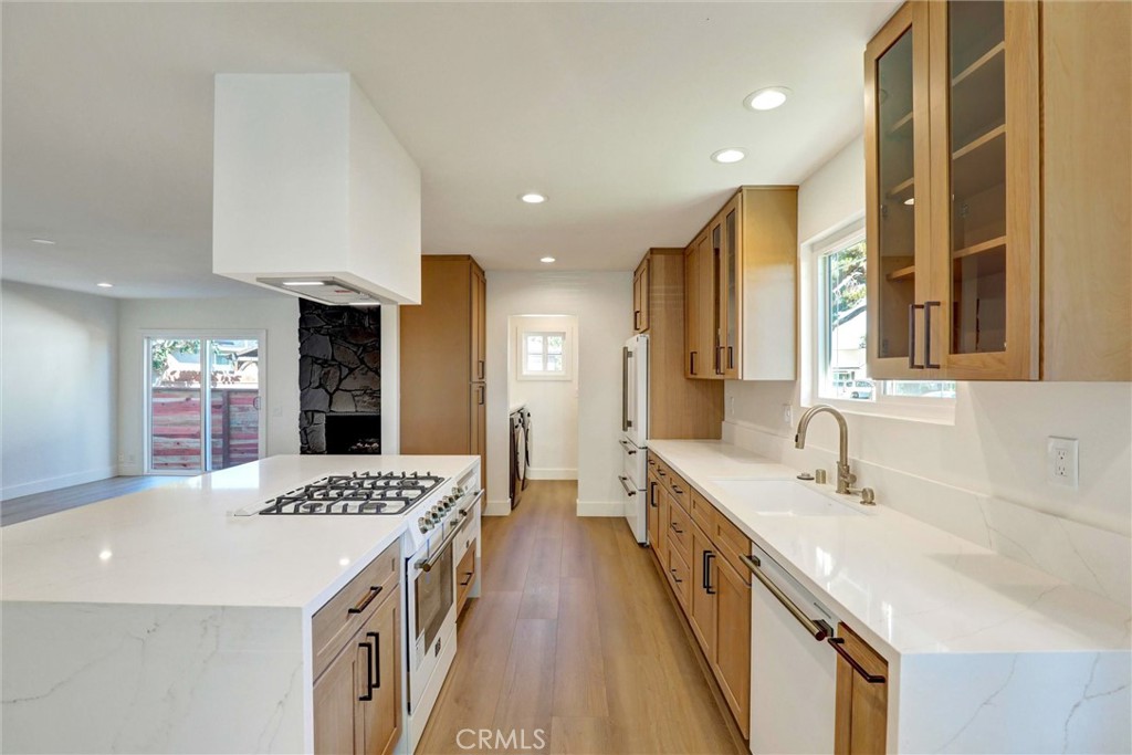 Carson Park/Long Beach (CLB) - Residential Lease