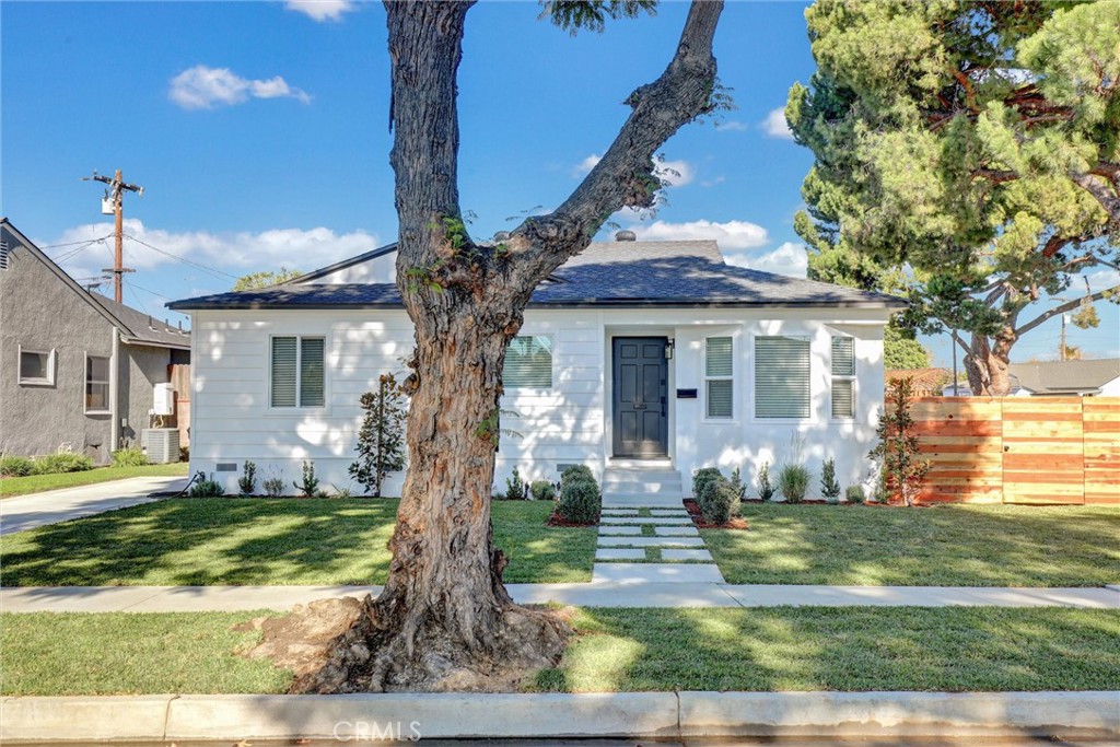 Carson Park/Long Beach (CLB) - Residential Lease