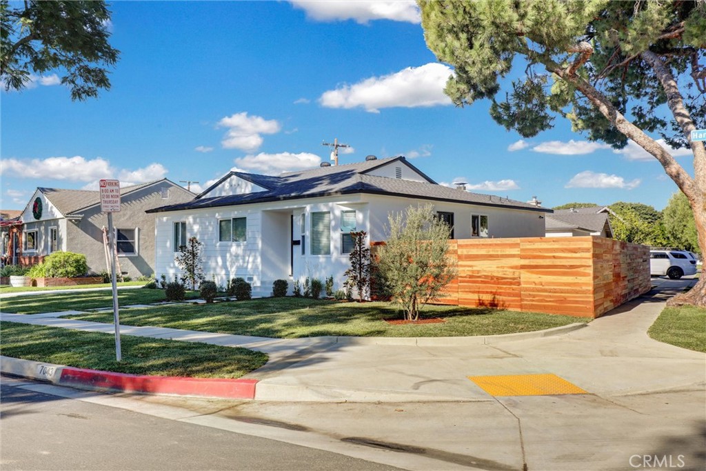 Carson Park/Long Beach (CLB) - Residential Lease