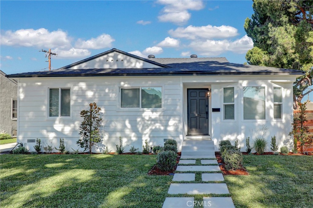 Carson Park/Long Beach (CLB) - Residential Lease