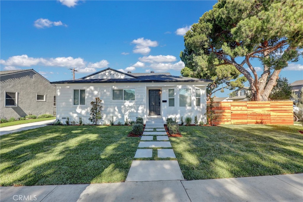 Carson Park/Long Beach (CLB) - Residential Lease