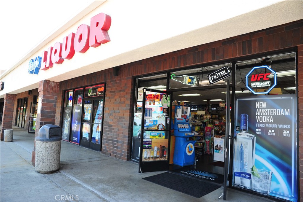 16561 Bolsa Chica
