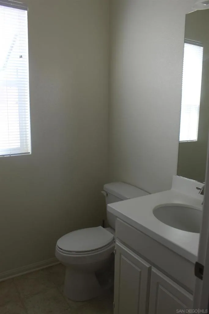 Chula Vista, California 91913, United States, 5 Bedrooms Bedrooms, ,4 BathroomsBathrooms,Residential,Active,94206