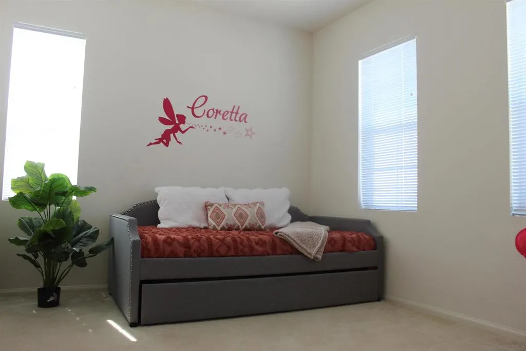 Chula Vista, California 91913, United States, 5 Bedrooms Bedrooms, ,4 BathroomsBathrooms,Residential,Active,94206