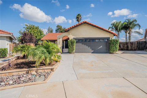 39680 Rowan Court Murrieta CA 92563